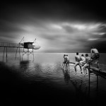4 The_kids_and_the_sea-1280x1280